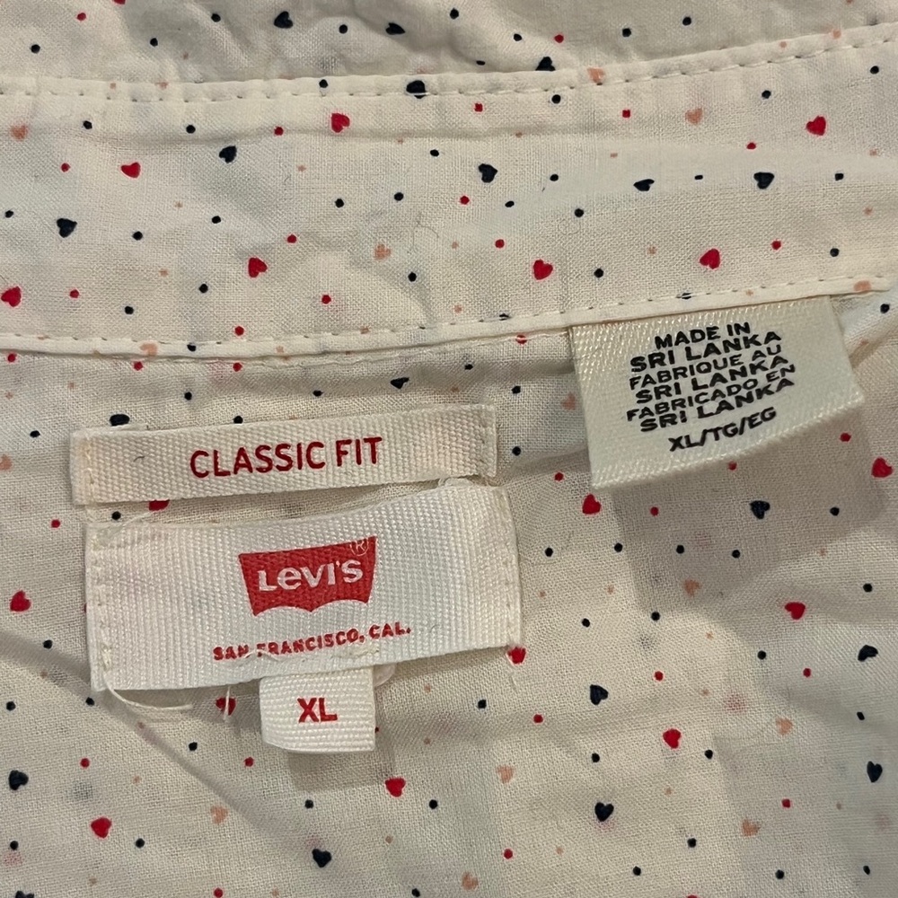 Levi's Cream mini heart graphic Button Down Shirt. GUC! - Picture 2 of 7
